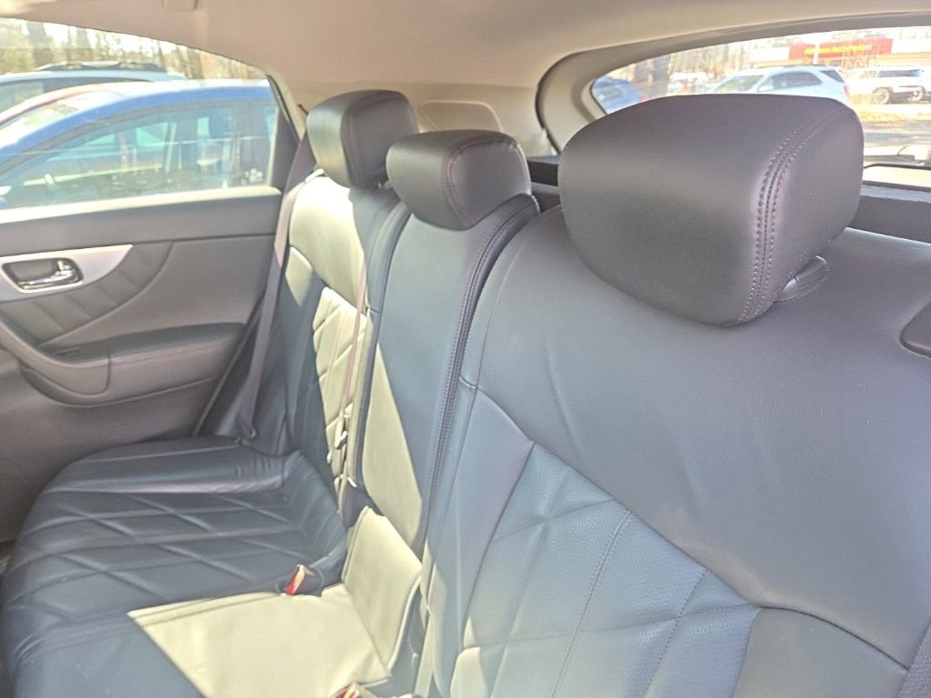 Used 2009 INFINITI FX35 2WD w/ Navigation Pkg image 8