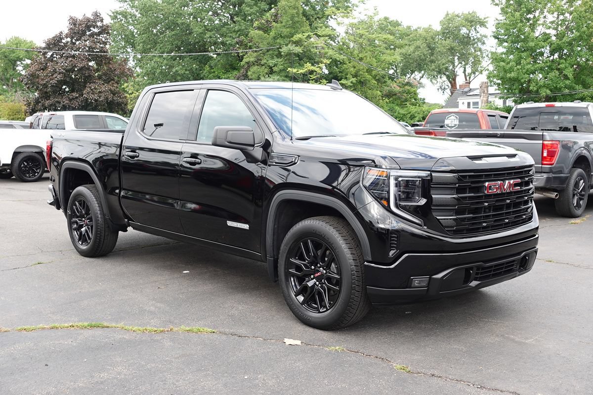 Used 2023 GMC Sierra 1500 Elevation AWD/4WD image 4