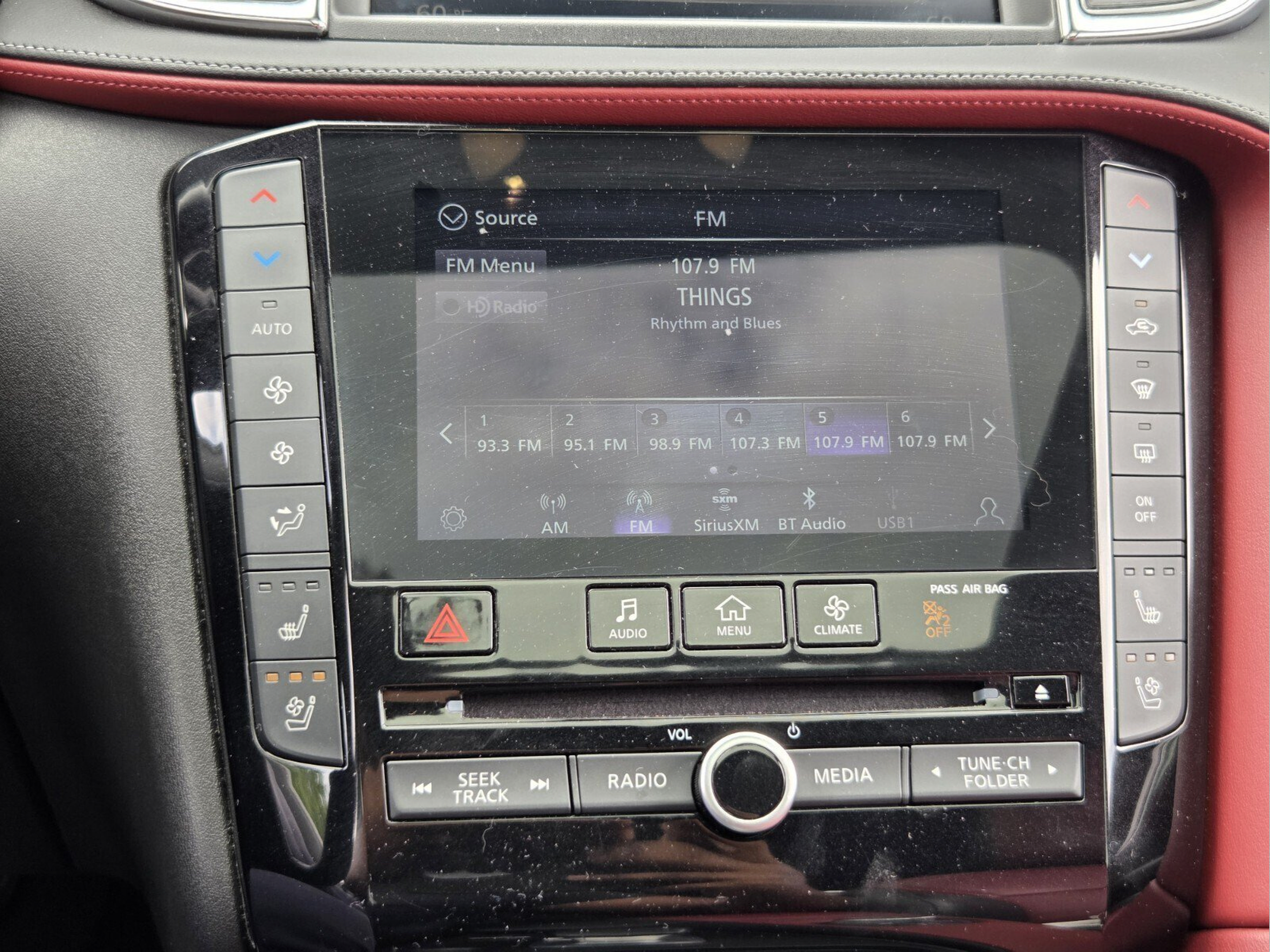 Used 2023 INFINITI QX50 Sport AWD/4WD image 16