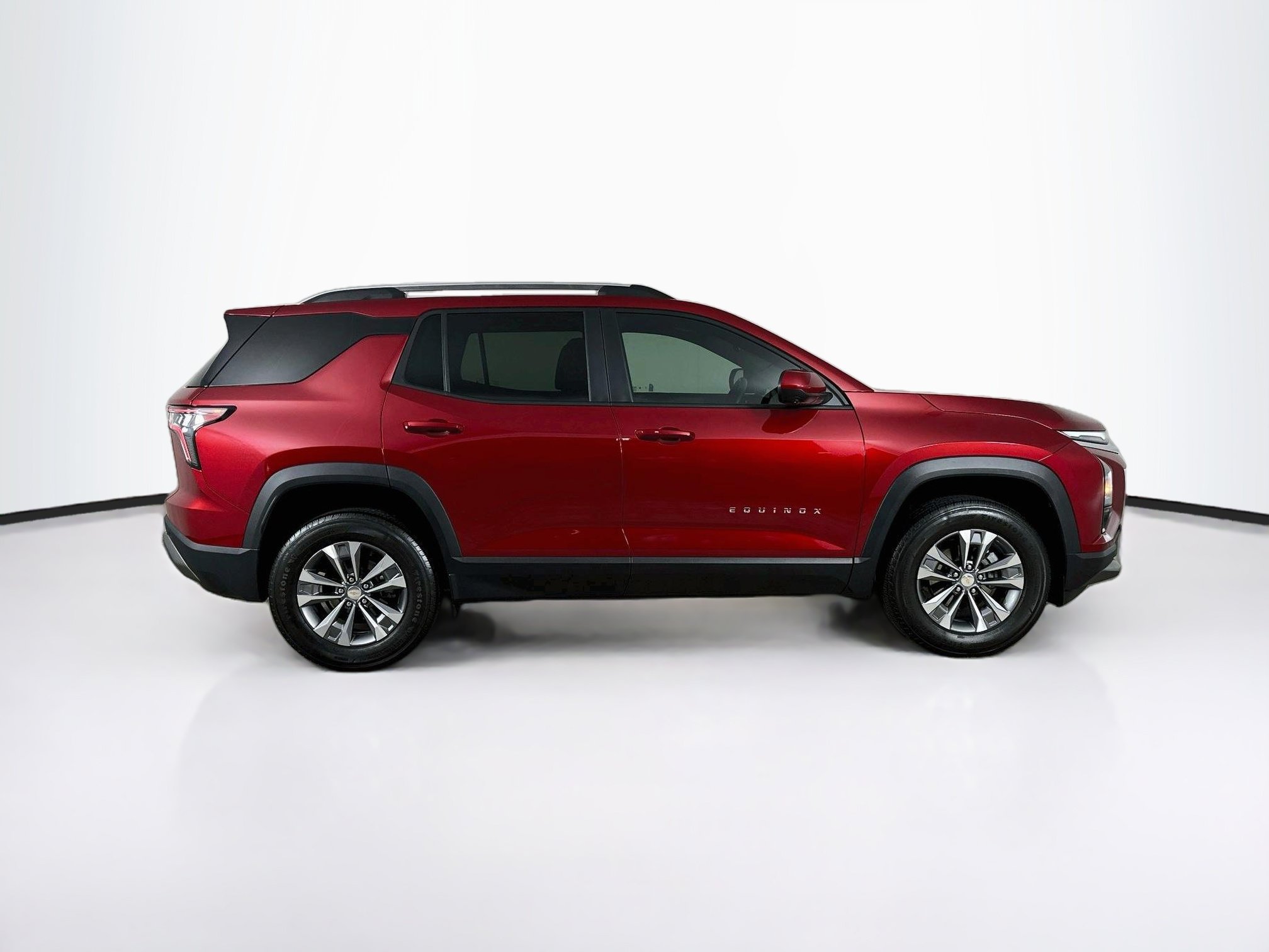Used 2025 Chevrolet Equinox LT w/ Convenience Package II FWD image 10