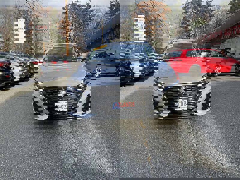 Used 2023 Nissan Altima 2.5 SV image 2