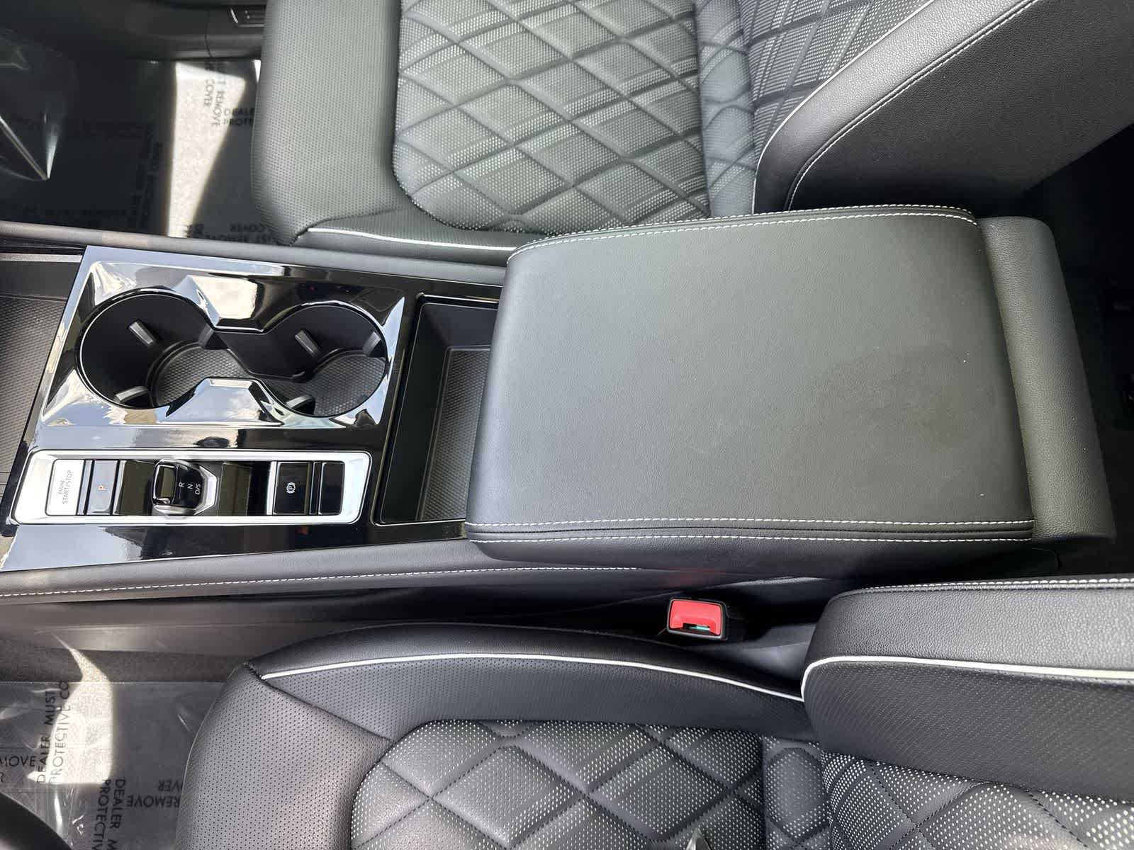 Used 2026 Volkswagen Atlas SEL Premium R-Line AWD/4WD image 34