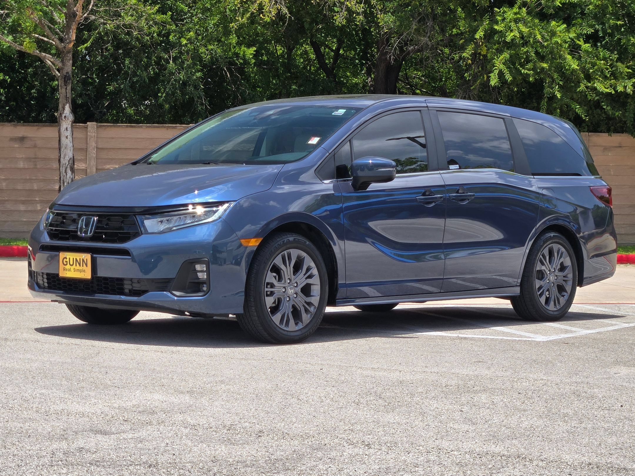 Used 2025 Honda Odyssey Touring image 7