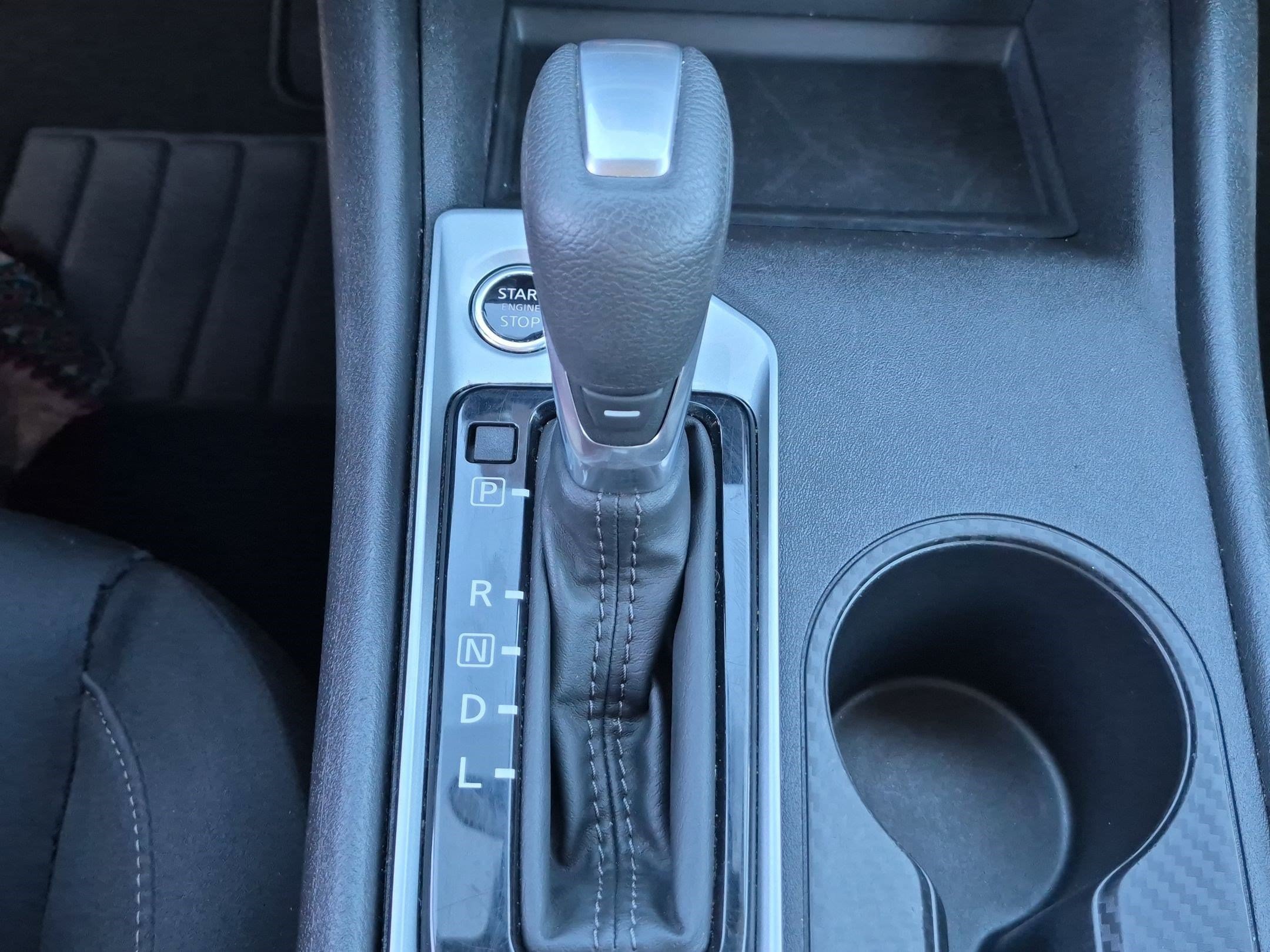 Used 2025 Nissan Altima 2.5 SV FWD image 26