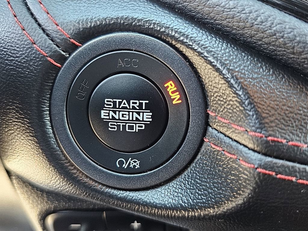 Used 2025 Dodge Durango GT image 33