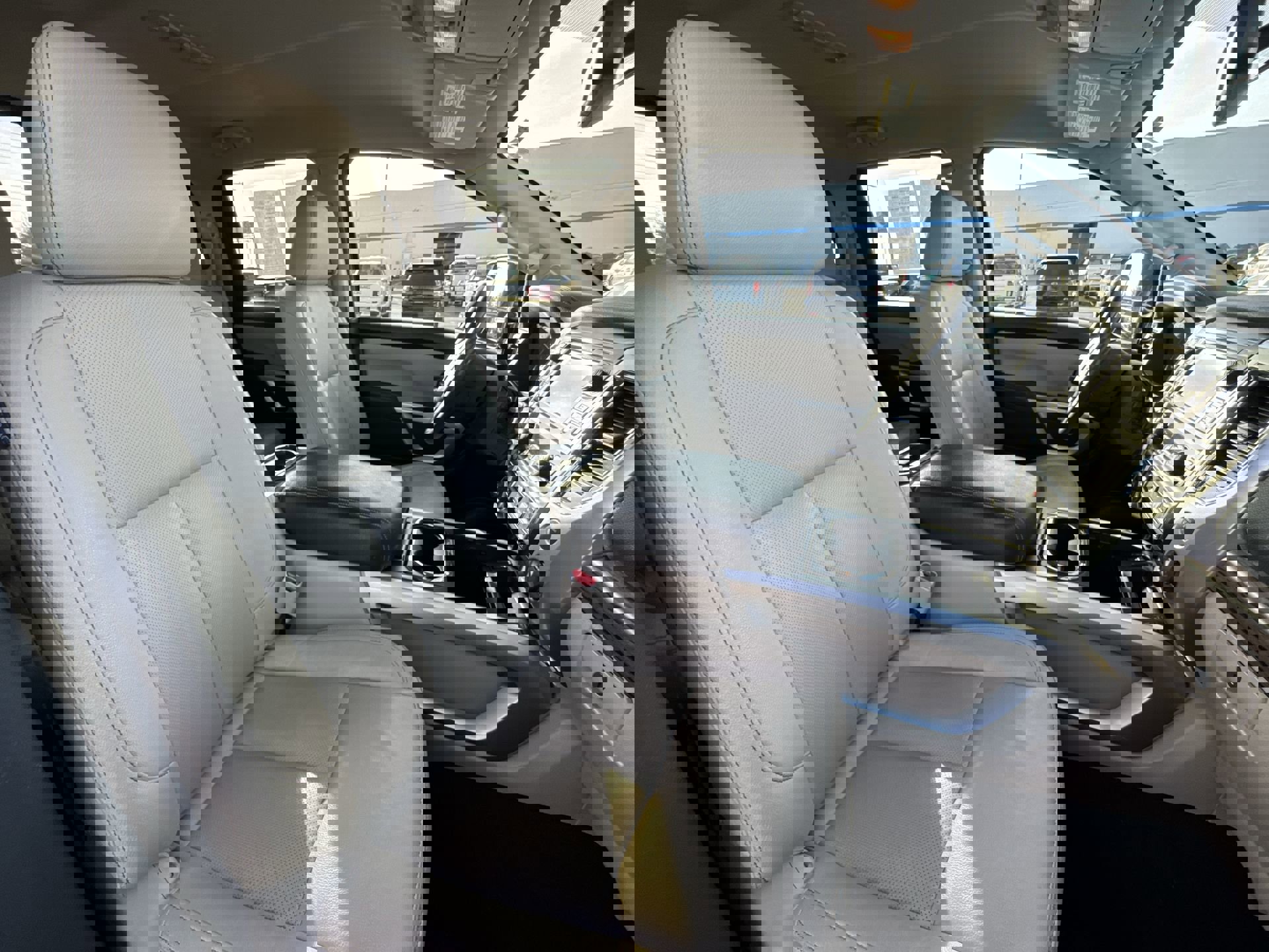 Used 2018 Nissan Titan SL w/ Chrome Package image 24