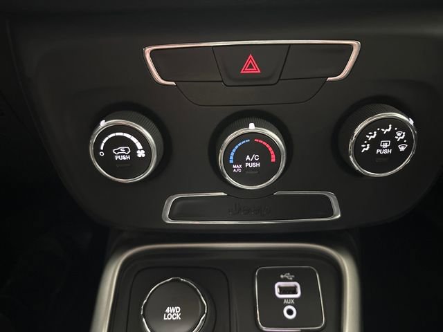 Used 2018 Jeep Compass Latitude image 35