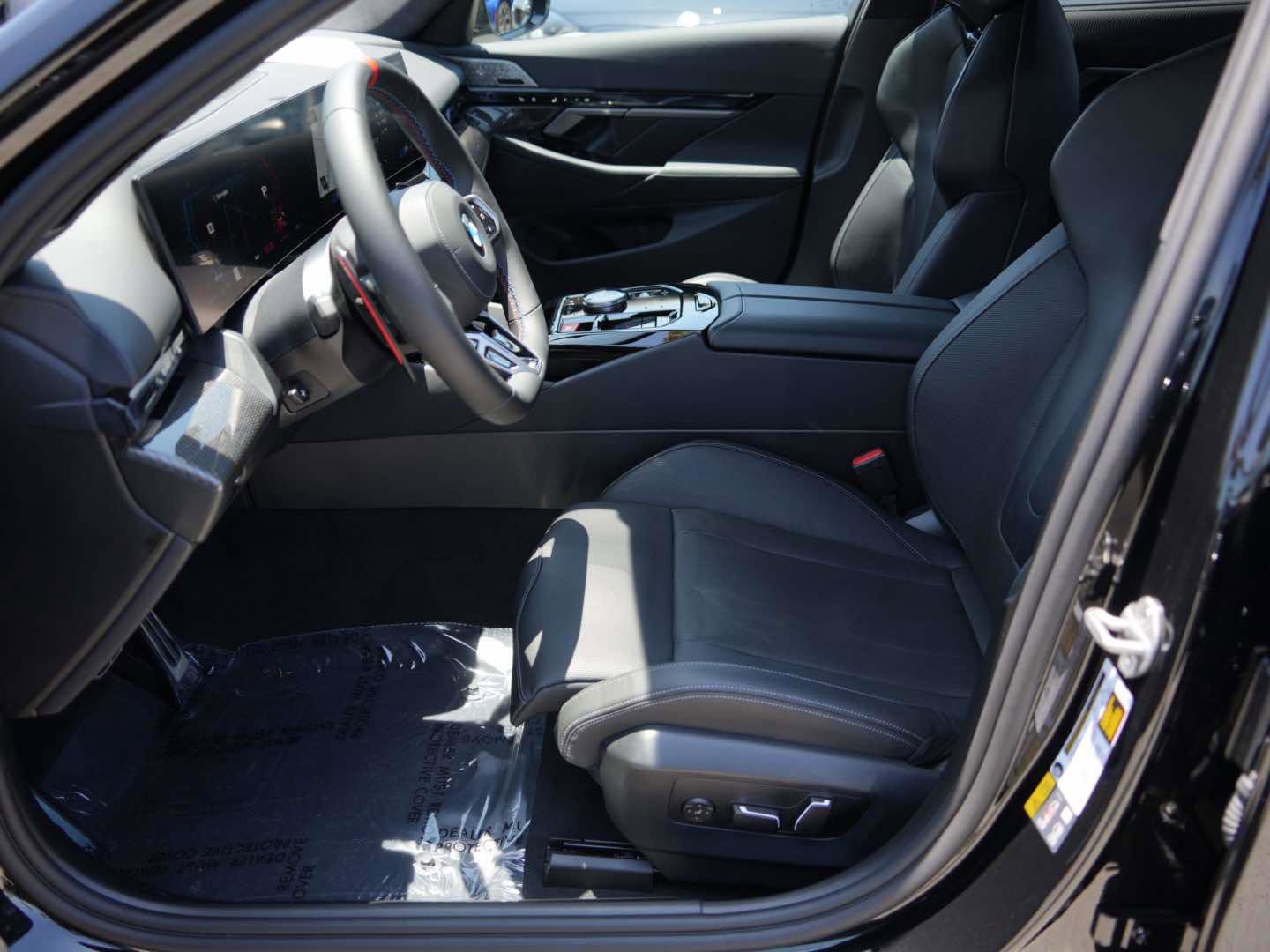 Used 2026 BMW M5 w/ Carbon Package AWD/4WD image 16