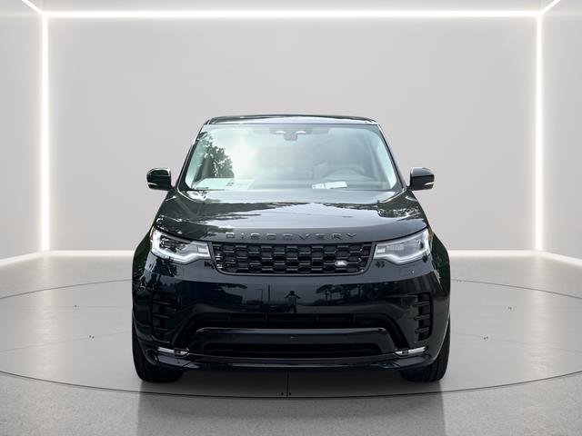 New 2025 Land Rover Discovery Dynamic SE image 8