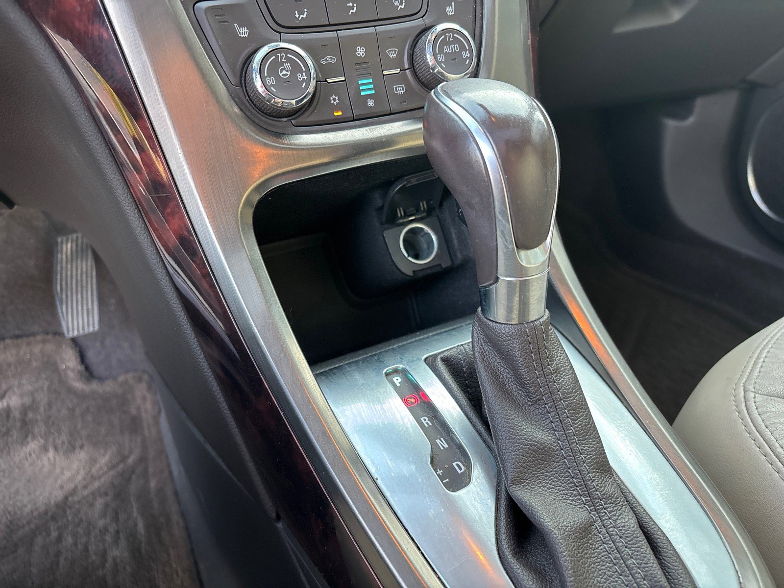 Used 2015 Buick Verano Leather w/ Experience Buick Package image 24