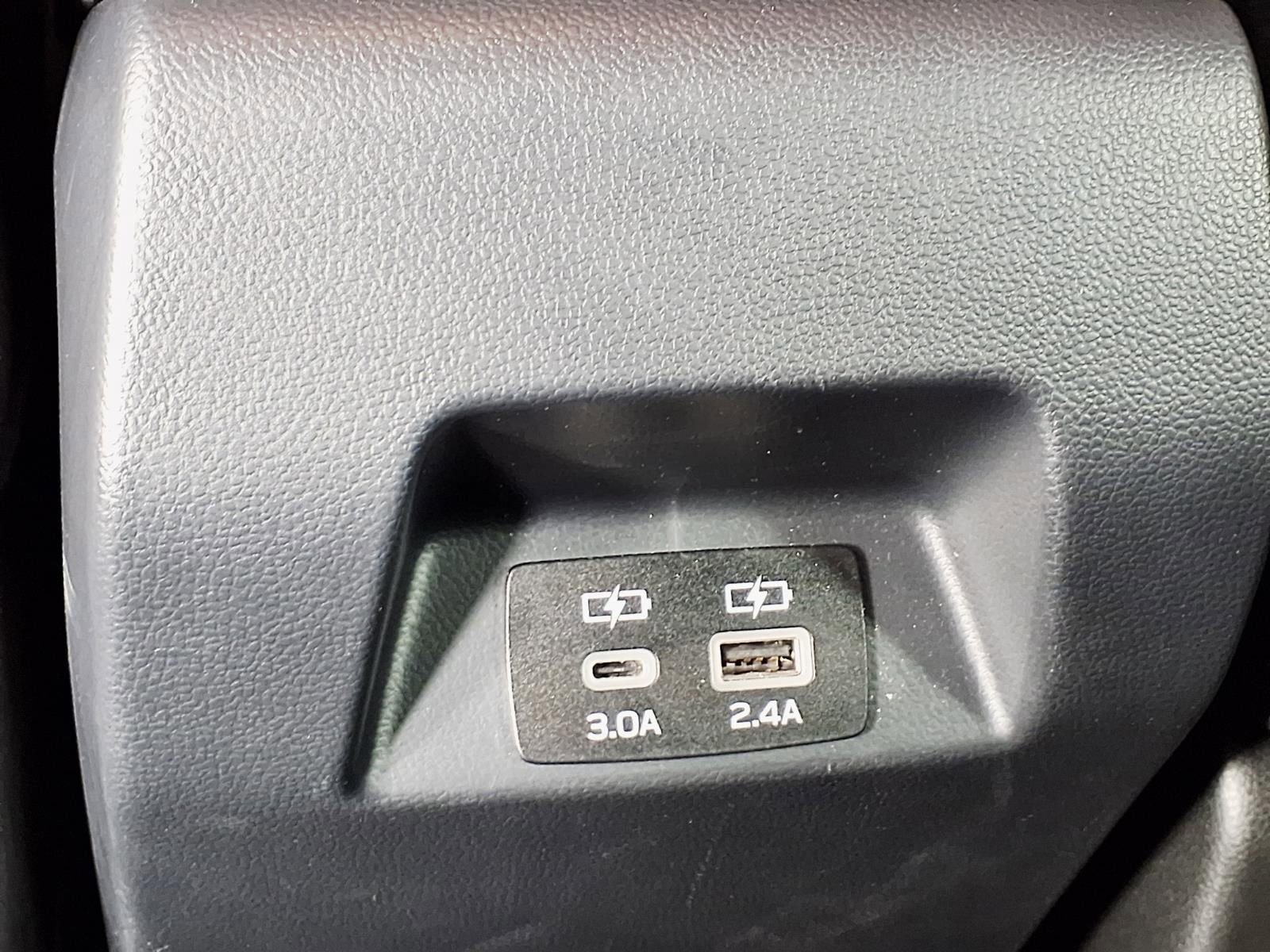 Used 2024 Subaru Crosstrek 2.0i Premium AWD/4WD image 12