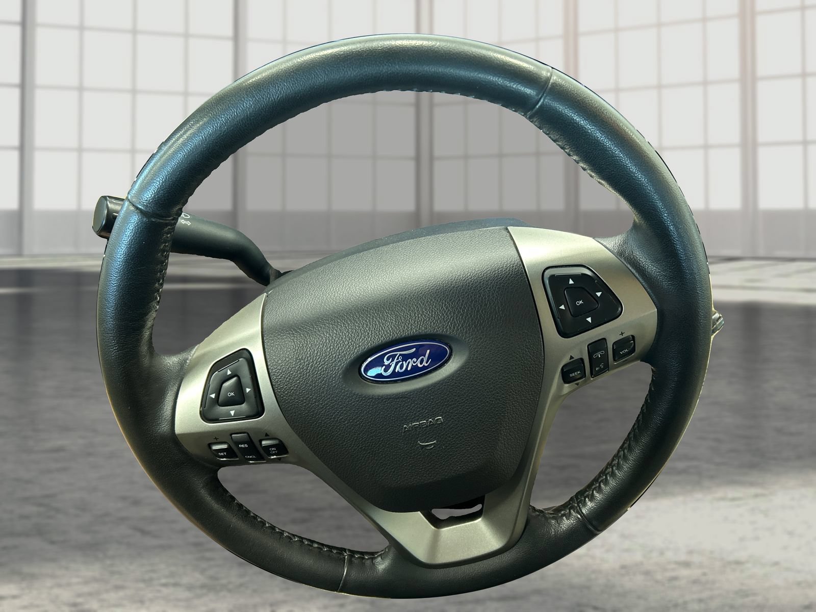 Used 2016 Ford Taurus SEL FWD image 15