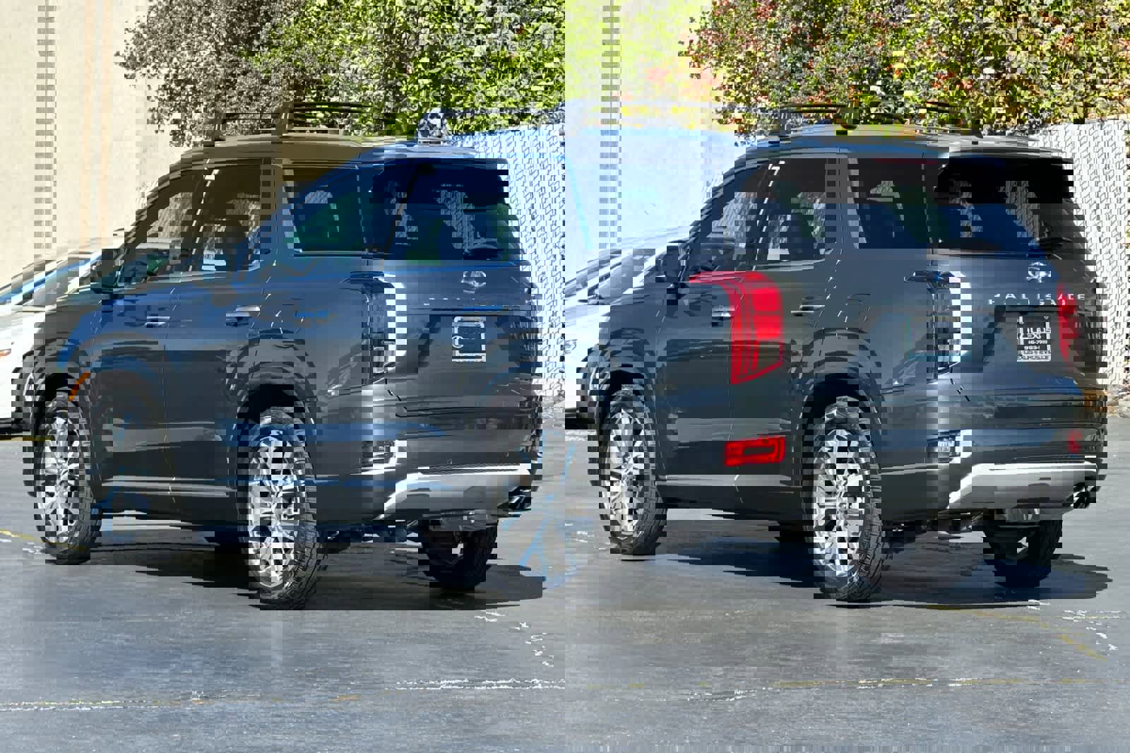 Used 2022 Hyundai Palisade Limited w/ Cargo Package image 7