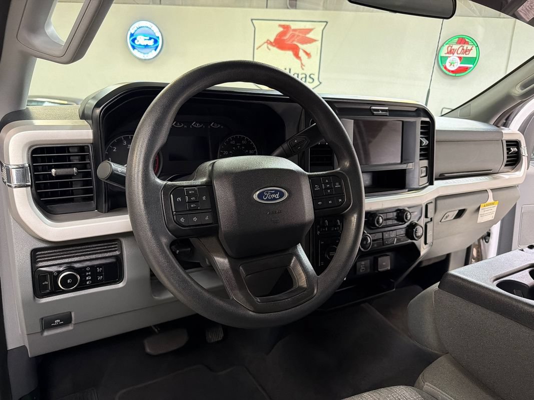 Used 2025 Ford F250 XLT w/ FX4 Off-Road Package AWD/4WD image 26
