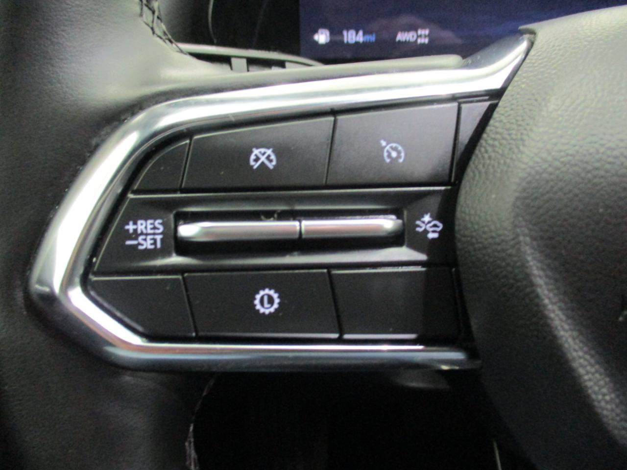 Used 2025 Chevrolet Equinox LT image 23