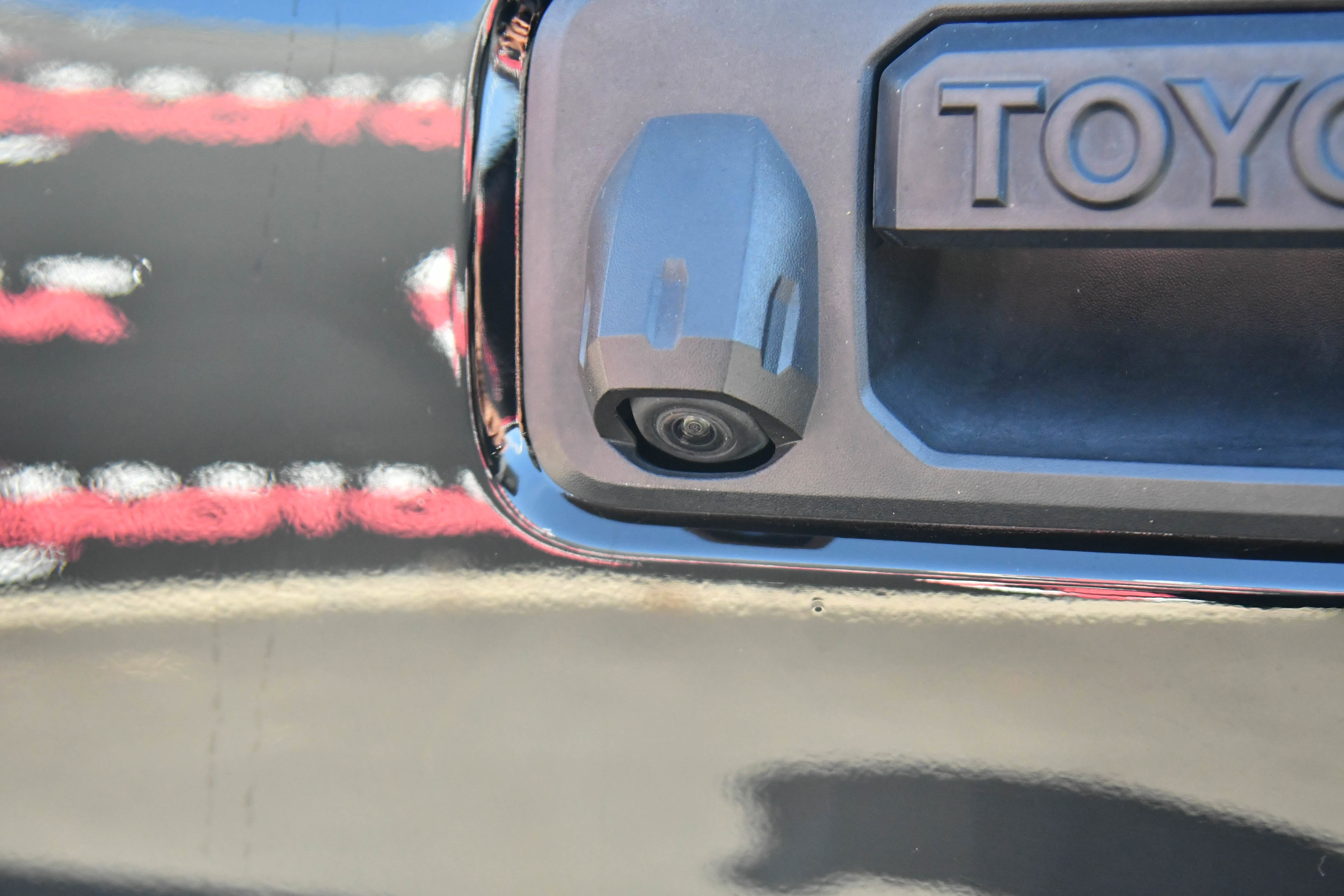 Used 2023 Toyota Tacoma TRD Off-Road w/ Technology Package image 37