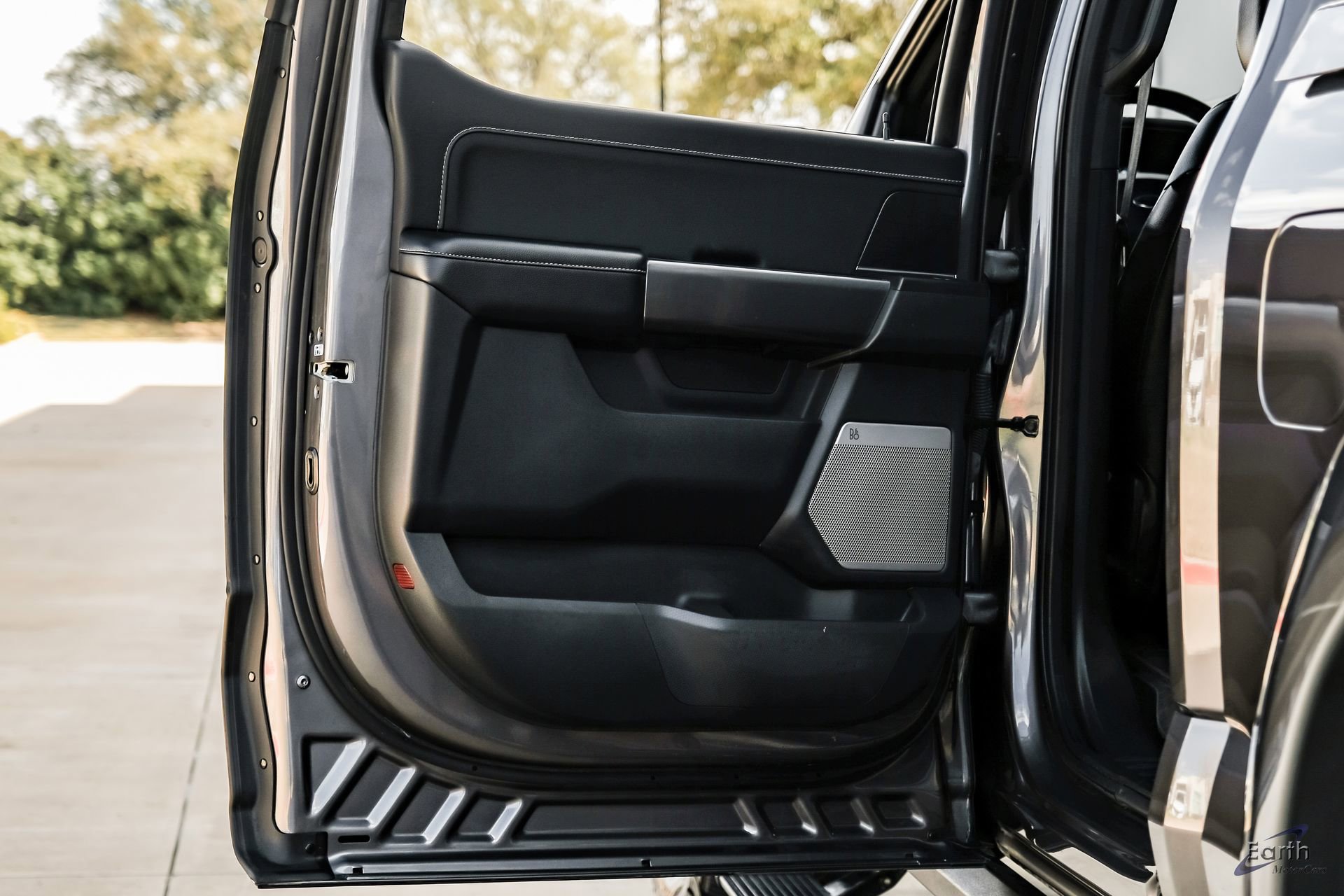 Used 2022 Ford F150 XLT w/ Equipment Group 302A High image 96