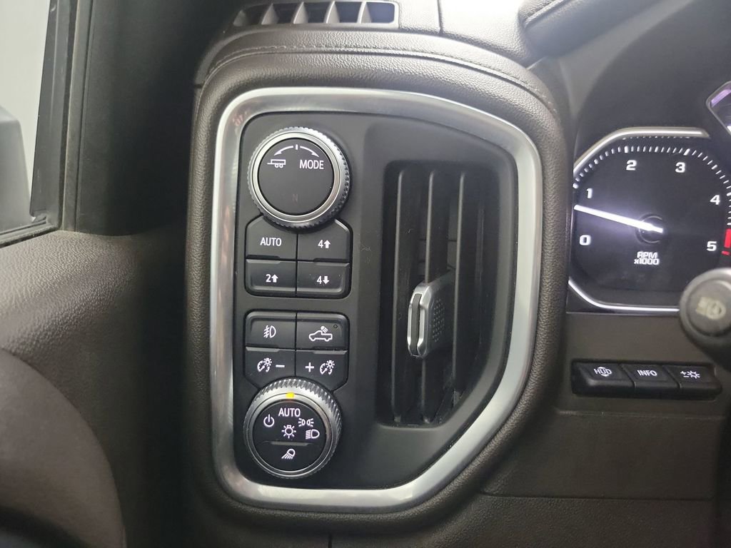 Used 2020 GMC Sierra 3500 Denali w/ Denali Ultimate Package image 34