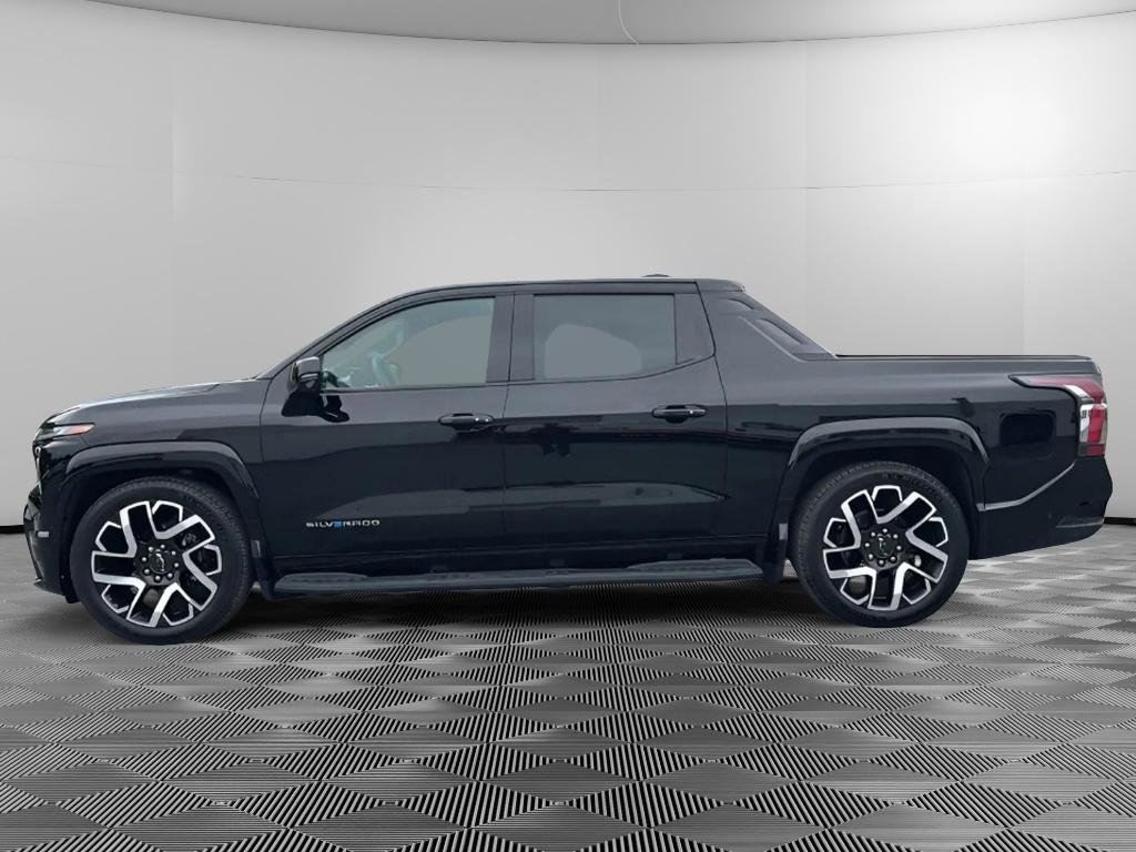 Used 2024 Chevrolet Silverado EV RST image 5