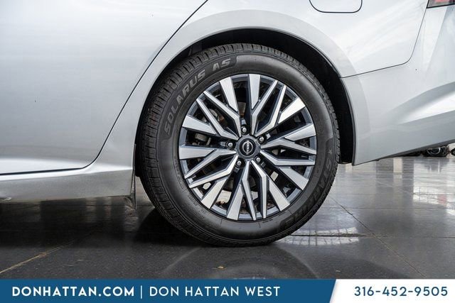 Used 2024 Nissan Altima 2.5 SV image 37