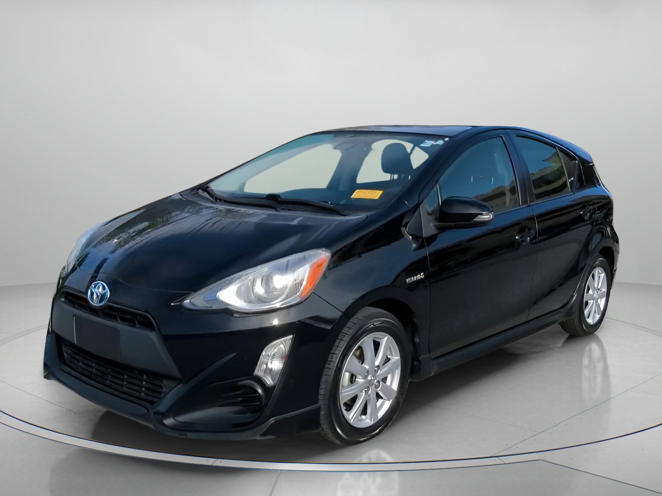 Used 2017 Toyota Prius C Two image 12