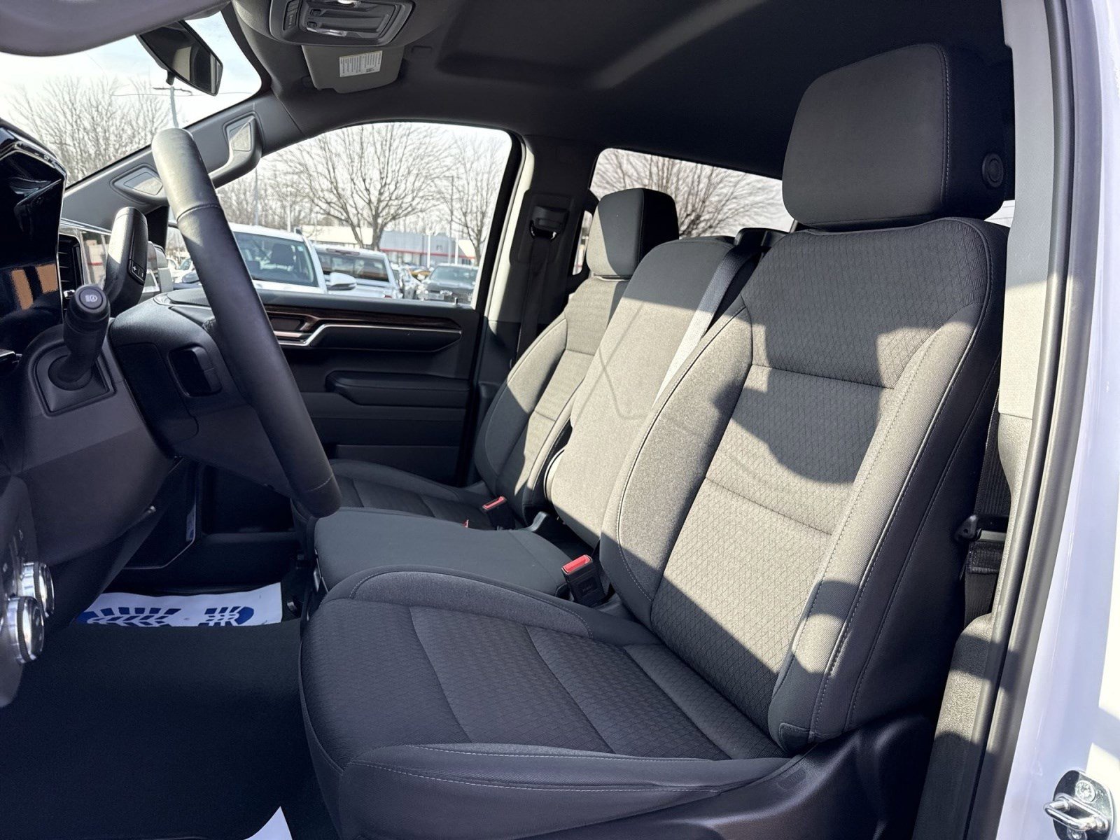 Used 2024 GMC Sierra 1500 Elevation image 12