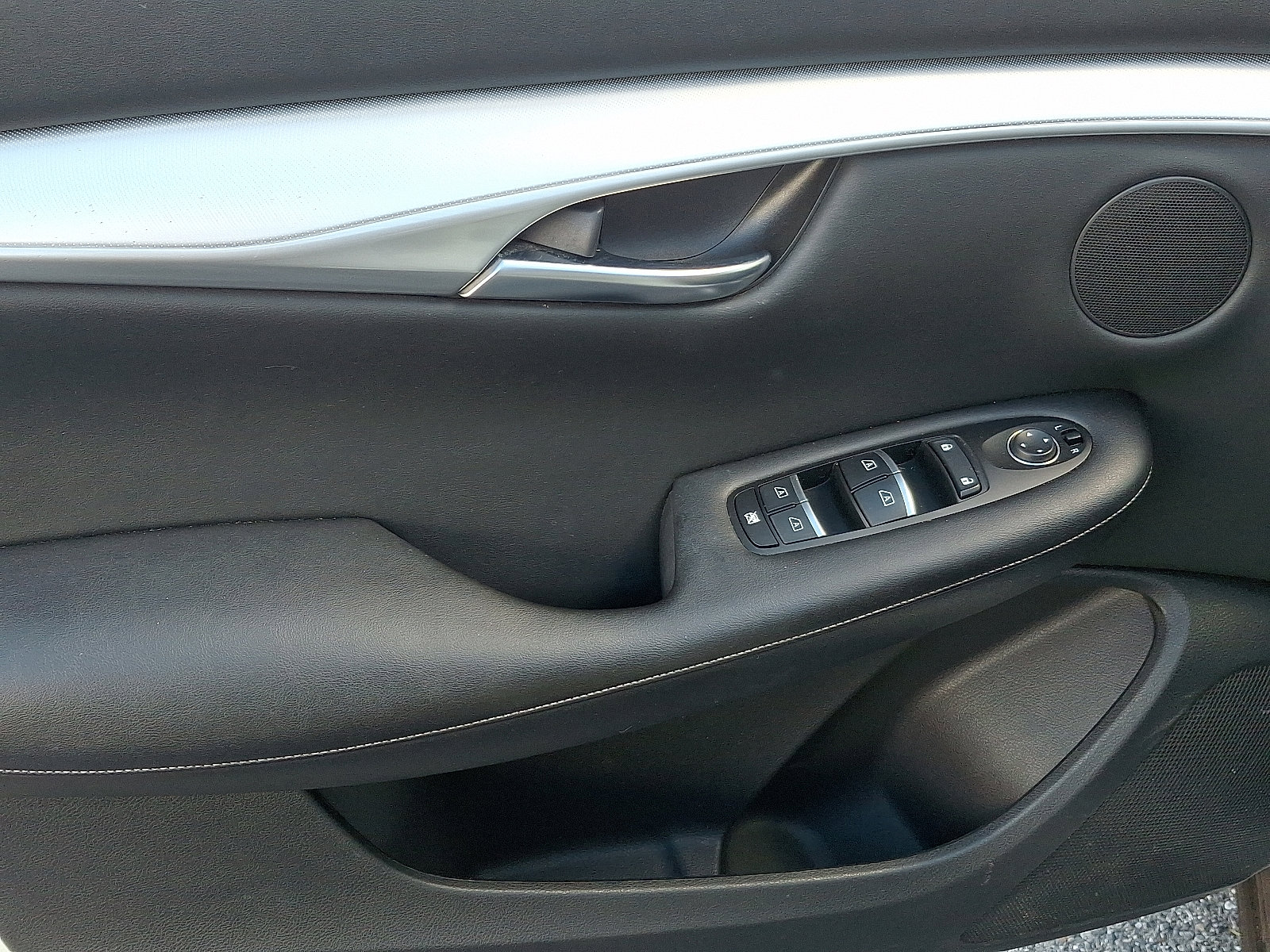 Used 2020 INFINITI QX50 Luxe w/ Navigation Package image 12