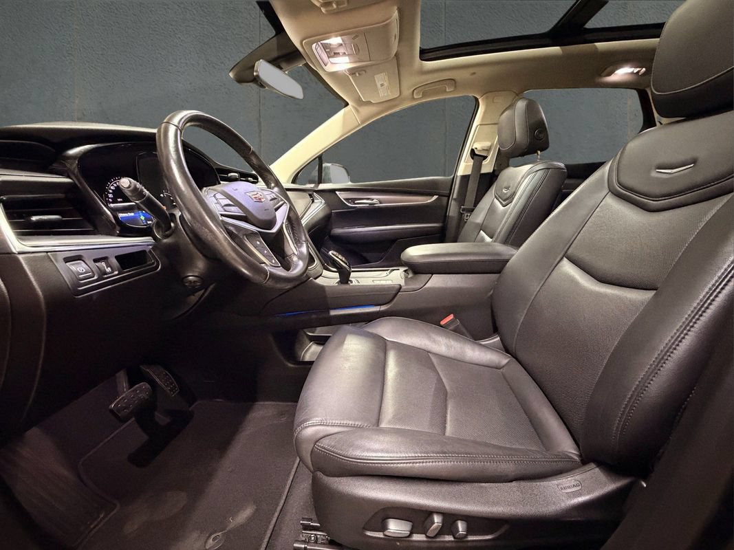 Used 2019 Cadillac XT5 Luxury AWD/4WD image 14