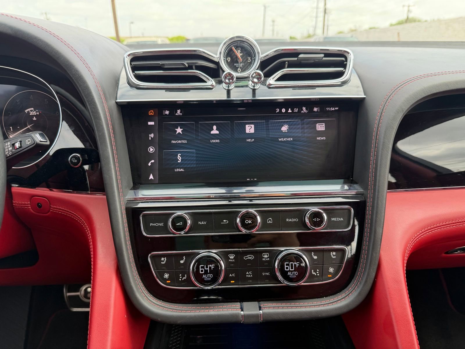 Used 2021 Bentley Bentayga image 15