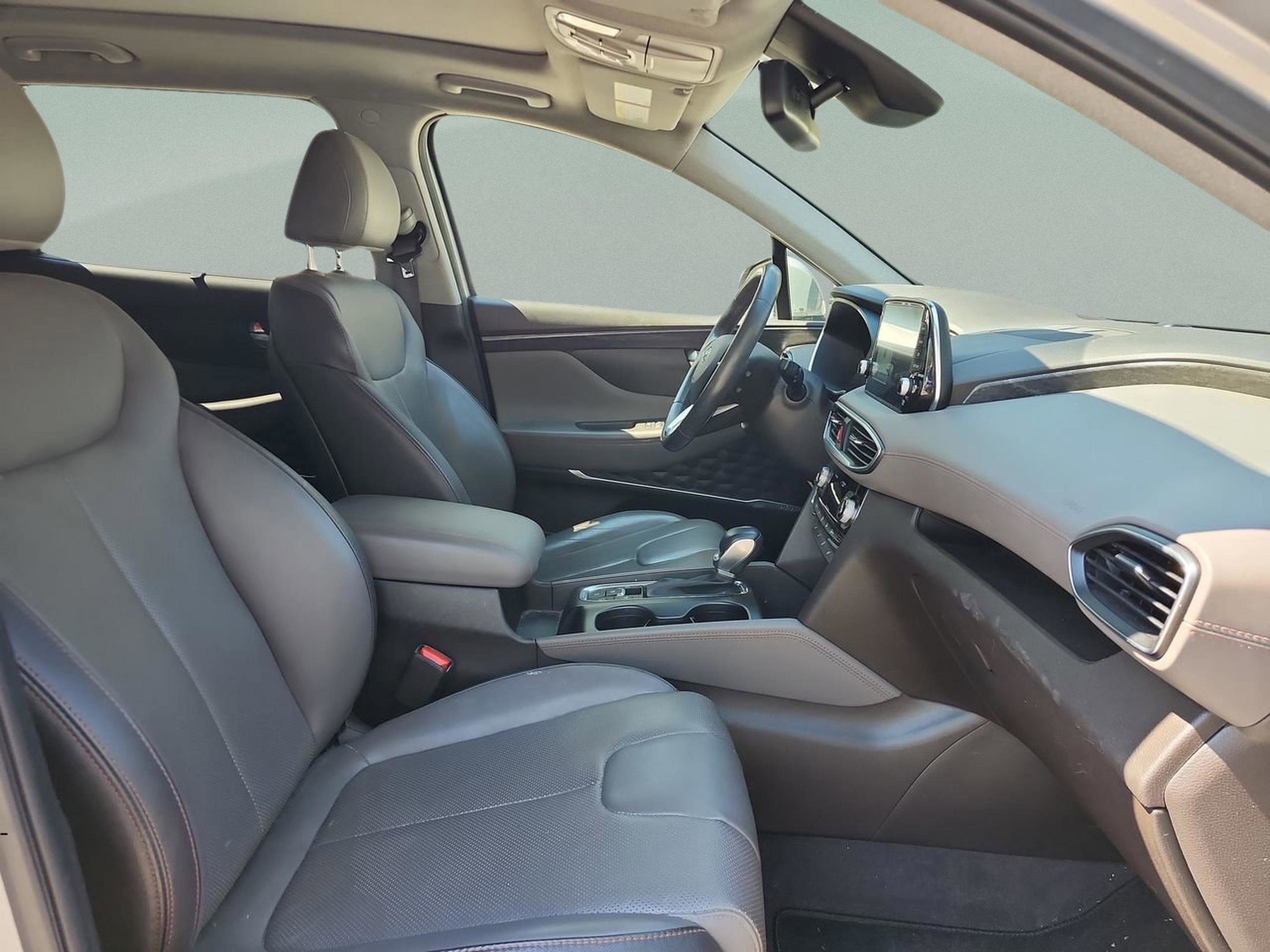 Used 2020 Hyundai Santa Fe Limited image 19