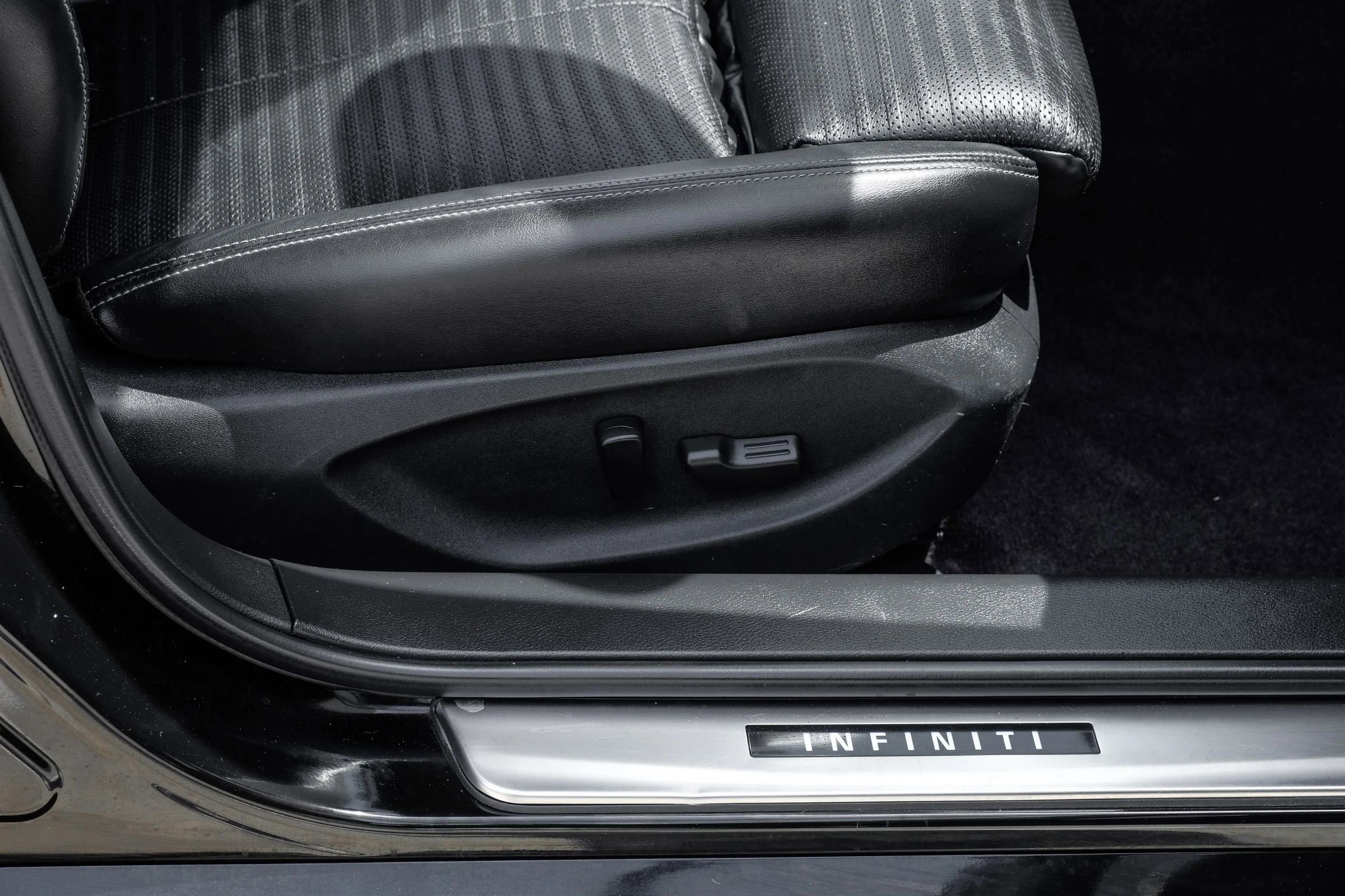 Used 2017 INFINITI Q50 Sport RWD image 39