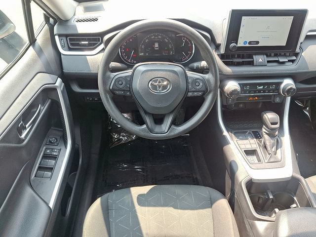 Used 2024 Toyota RAV4 XLE AWD/4WD image 11