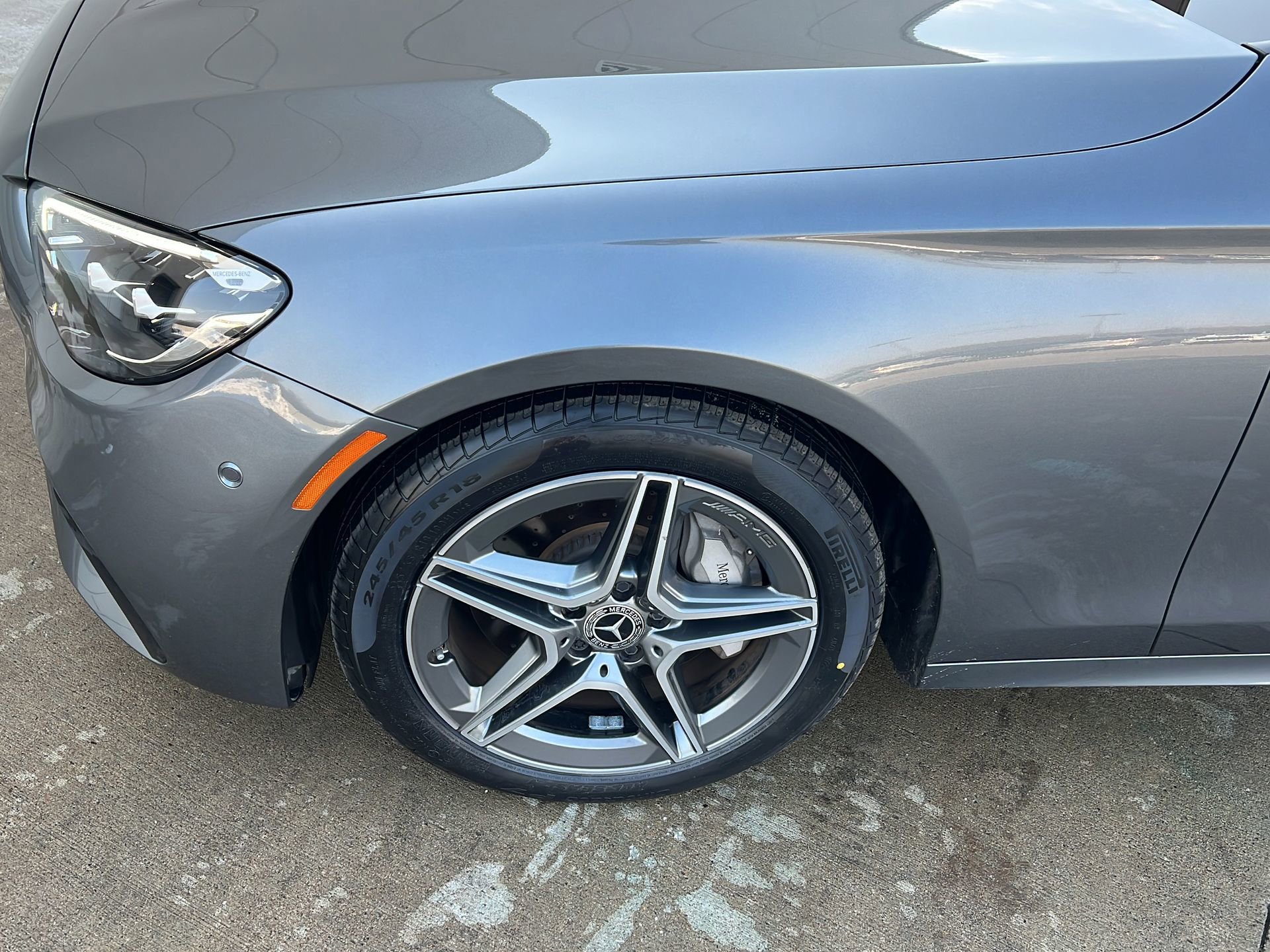 Used 2023 Mercedes-Benz E 350 4MATIC Sedan image 9