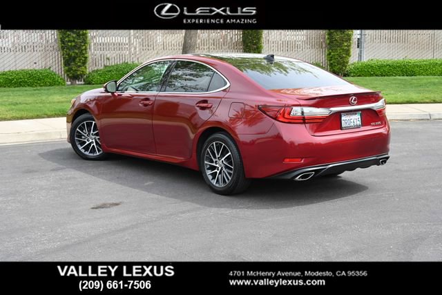 Used 2016 Lexus ES 350 w/ Navigation System Package image 4