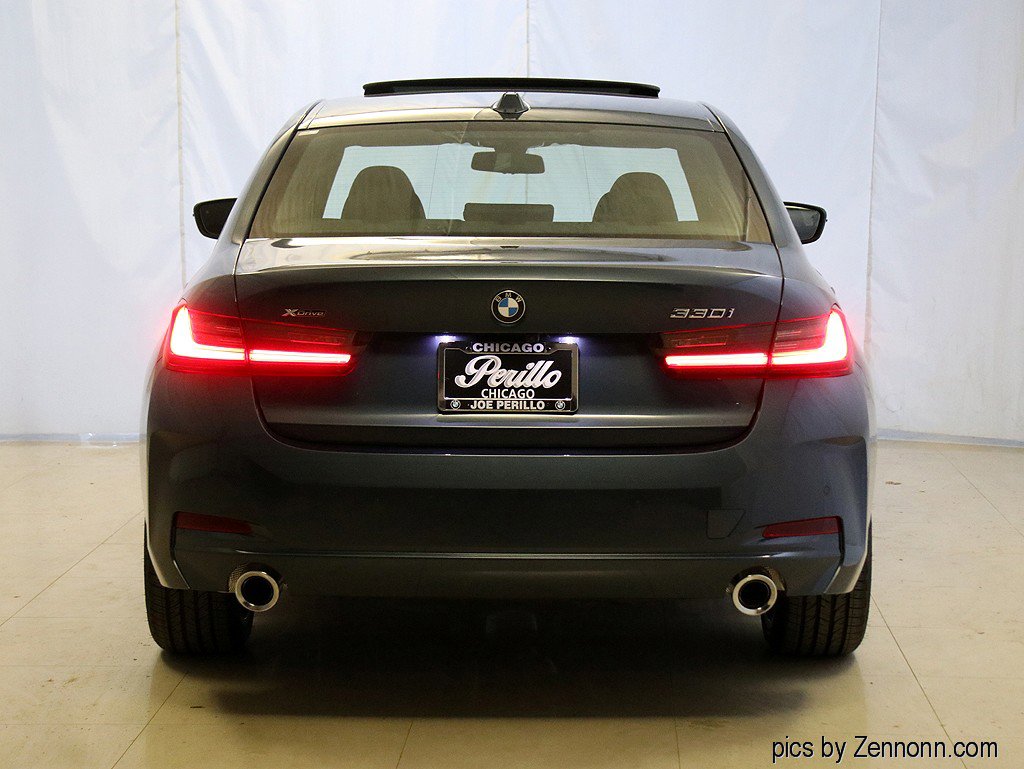 Used 2025 BMW 330i xDrive Sedan w/ Premium Package image 7