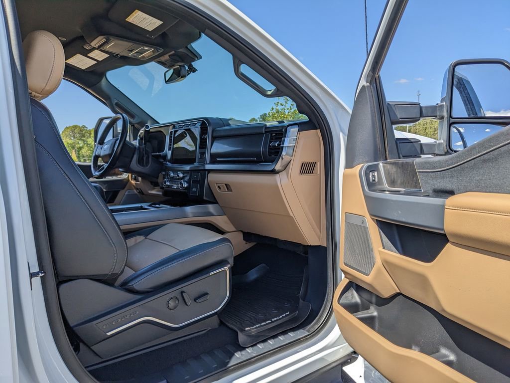 Used 2023 Ford F250 Lariat w/ Chrome Package AWD/4WD image 44