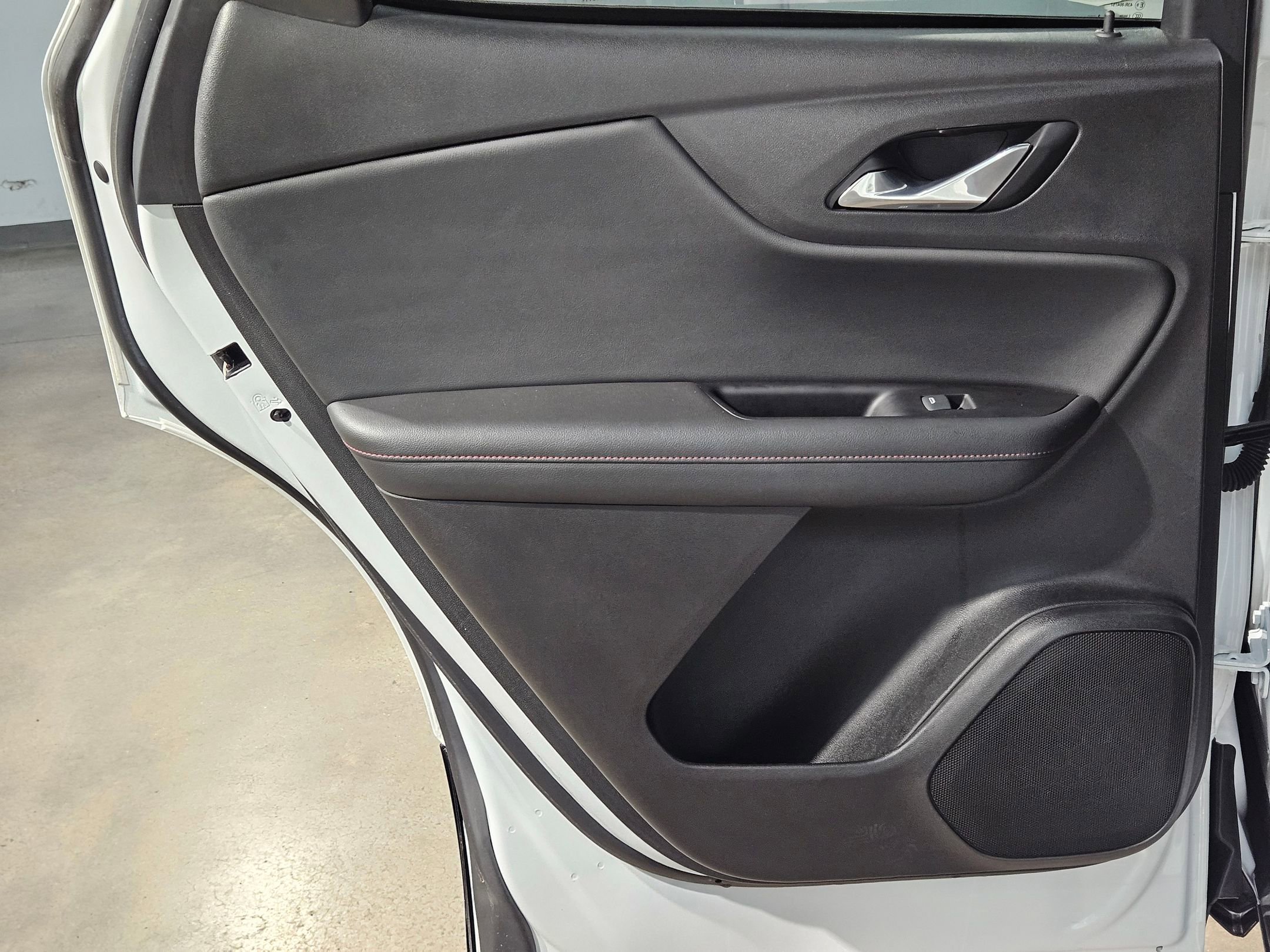 Used 2019 Chevrolet Blazer RS w/ LPO, Sport Package image 33