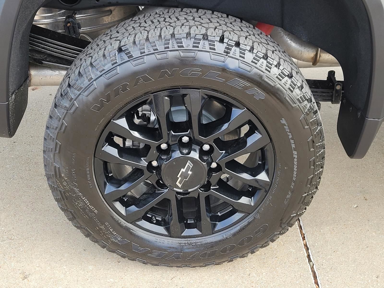 New 2026 Chevrolet Silverado 2500 High Country w/ Midnight Edition image 5