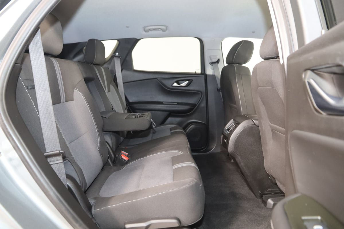 Used 2024 Chevrolet Blazer LT w/ Convenience Package FWD image 13