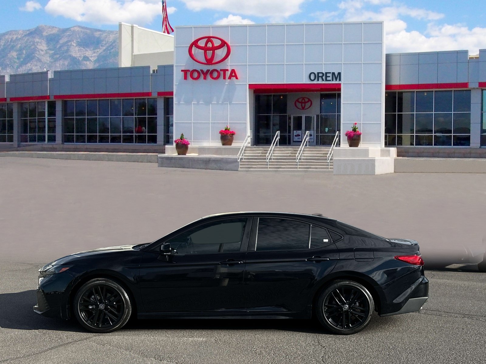 Used 2025 Toyota Camry SE FWD image 6