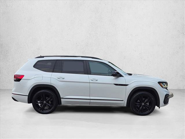 Used 2022 Volkswagen Atlas SEL R-Line AWD/4WD image 4