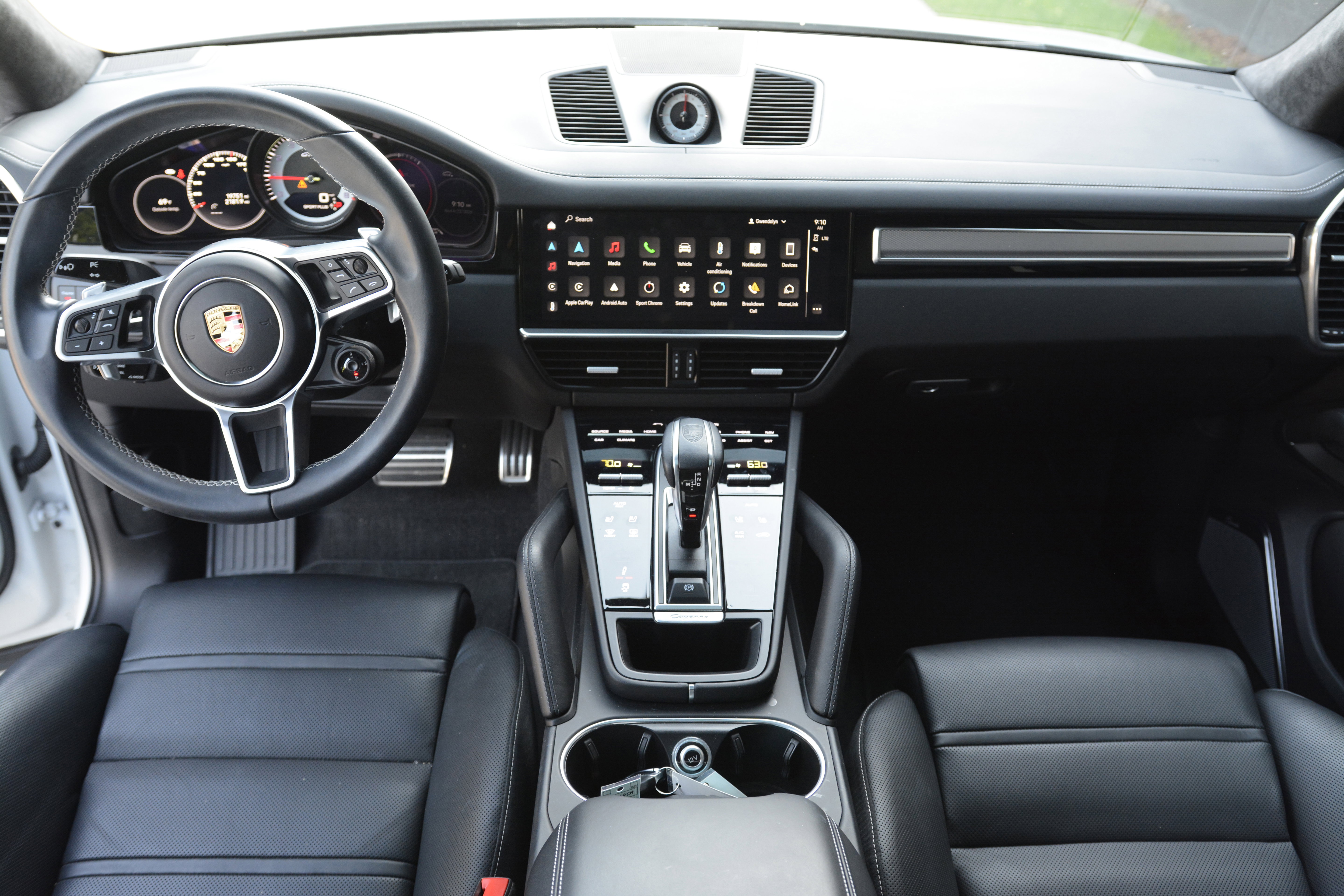 Certified 2022 Porsche Cayenne GTS AWD/4WD image 12