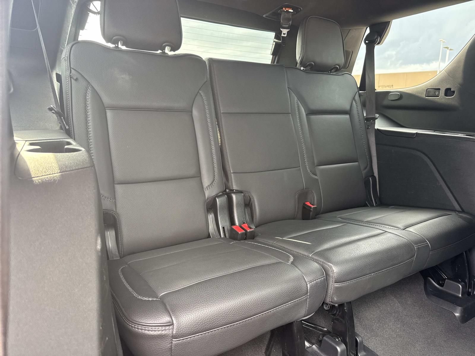 Used 2023 GMC Yukon Denali AWD/4WD image 11