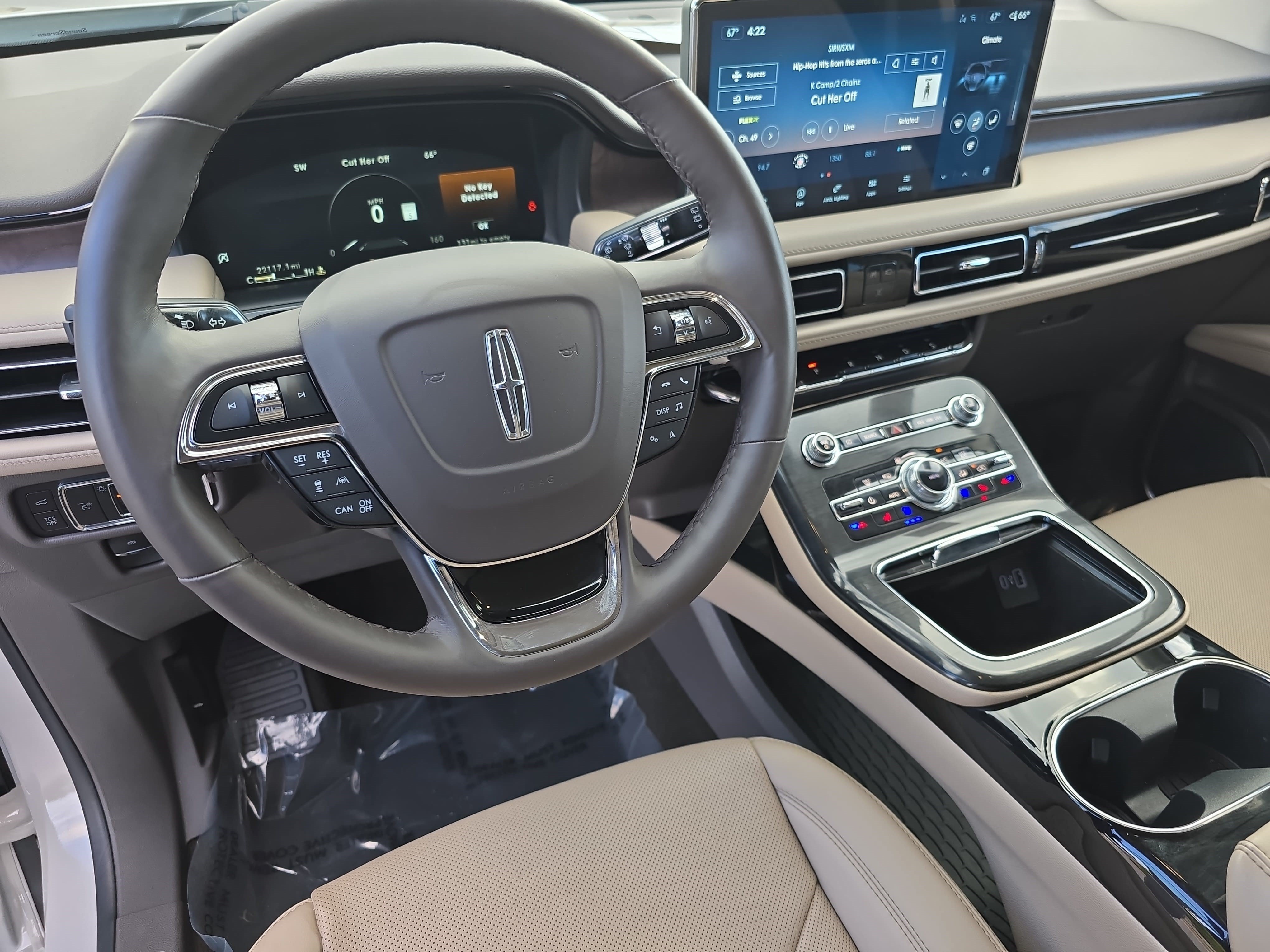 Used 2023 Lincoln Nautilus Reserve w/ Equipment Group 201A AWD/4WD image 16