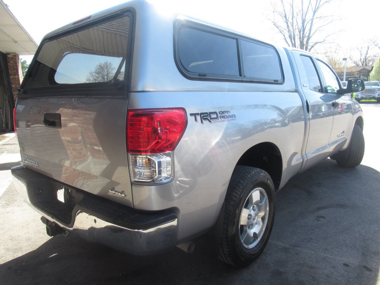 Used 2012 Toyota Tundra 4x4 Double Cab w/ TRD Off-Road Pkg image 8