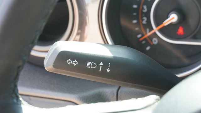 Used 2022 Jeep Wrangler Unlimited Sport image 28