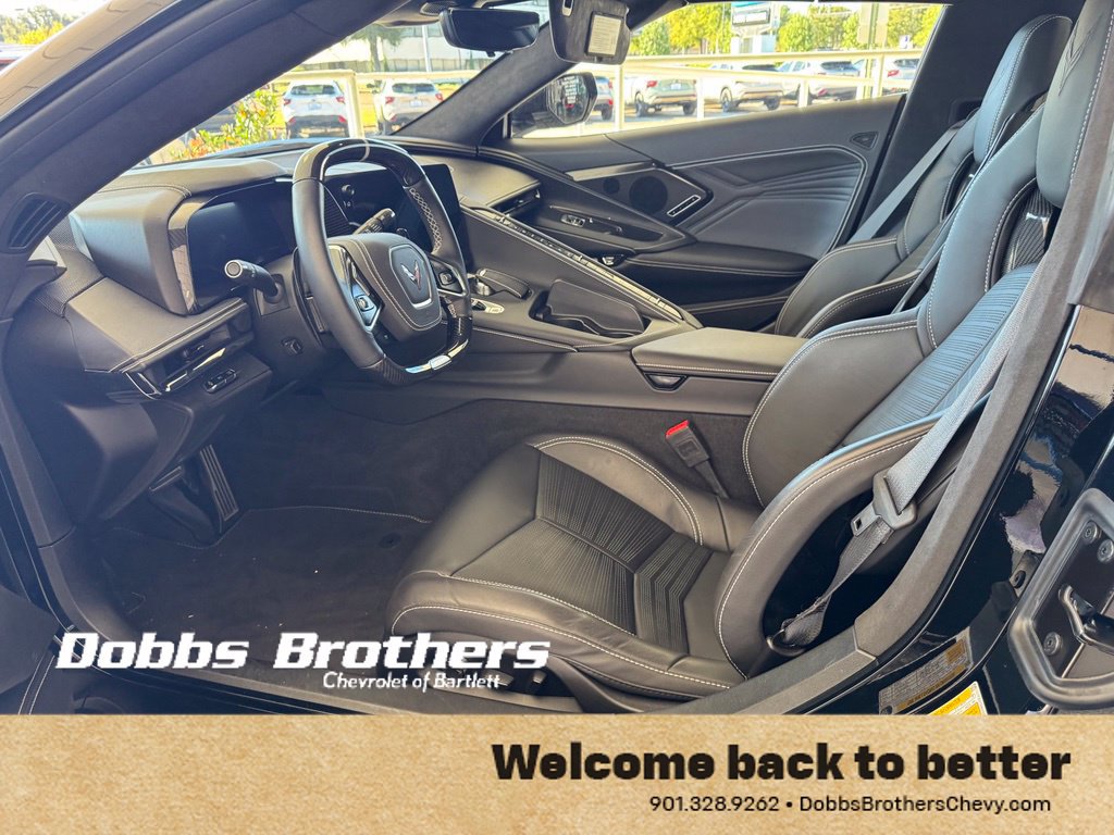 Used 2025 Chevrolet Corvette Z06 RWD image 10