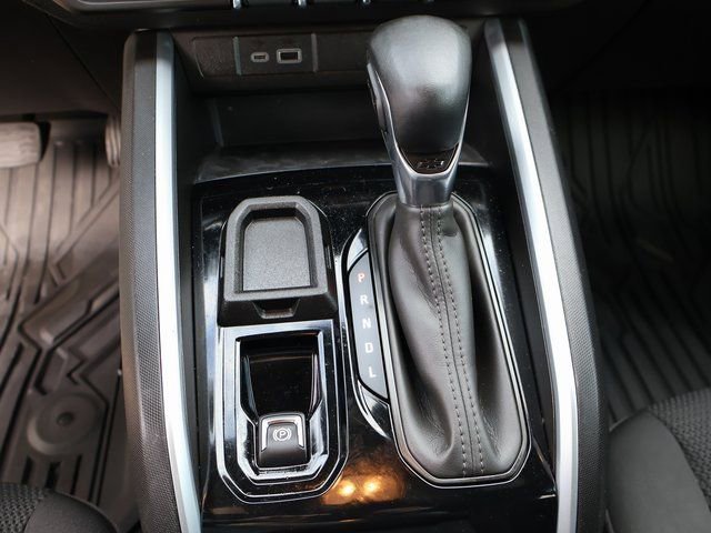 Used 2024 Chevrolet Colorado LT w/ LT Convenience Package image 23