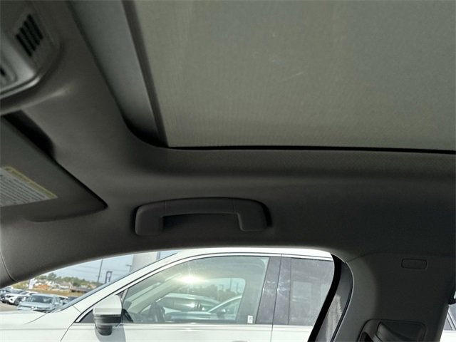 Used 2023 Volkswagen Jetta SE image 14