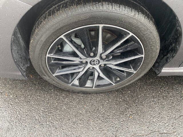 Used 2023 Toyota Camry SE image 5